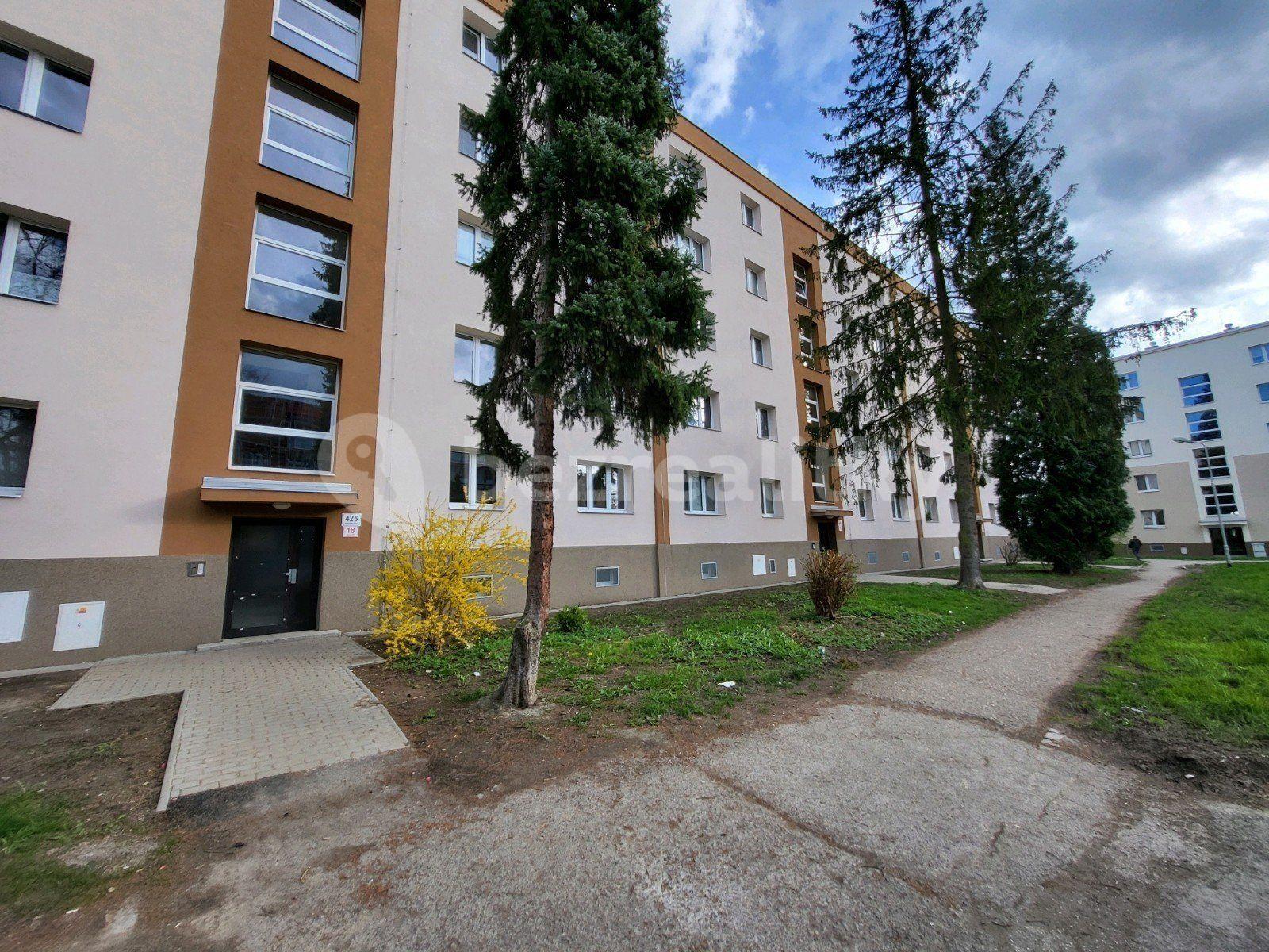 Prenájom bytu 2-izbový 52 m², Školská, Karviná, Moravskoslezský kraj