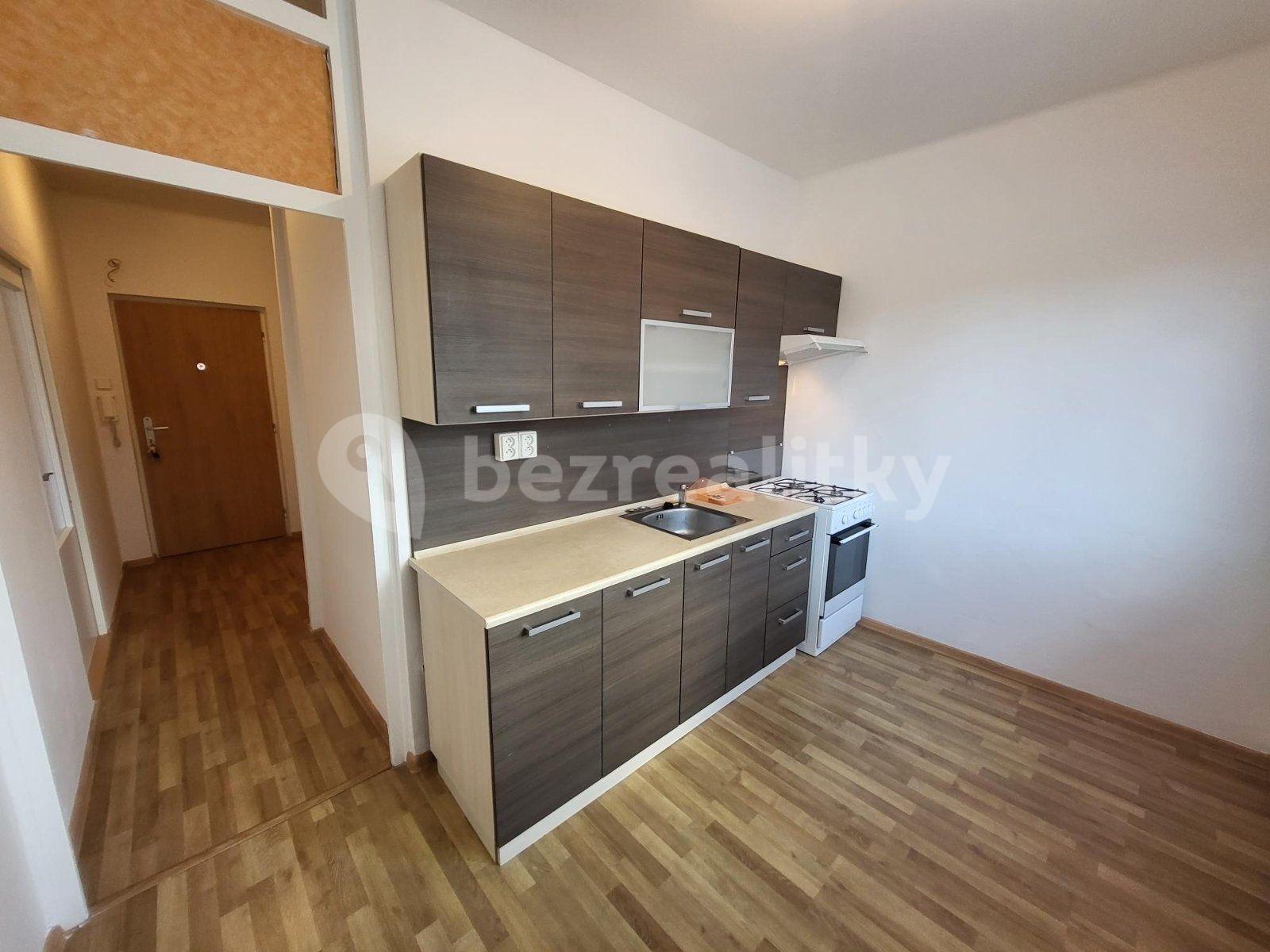 Prenájom bytu 2-izbový 52 m², Školská, Karviná, Moravskoslezský kraj