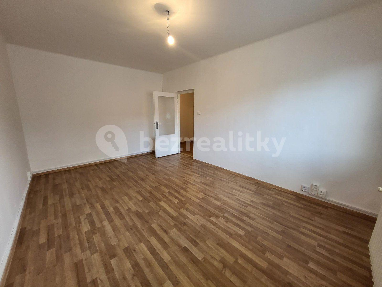 Prenájom bytu 2-izbový 52 m², Školská, Karviná, Moravskoslezský kraj