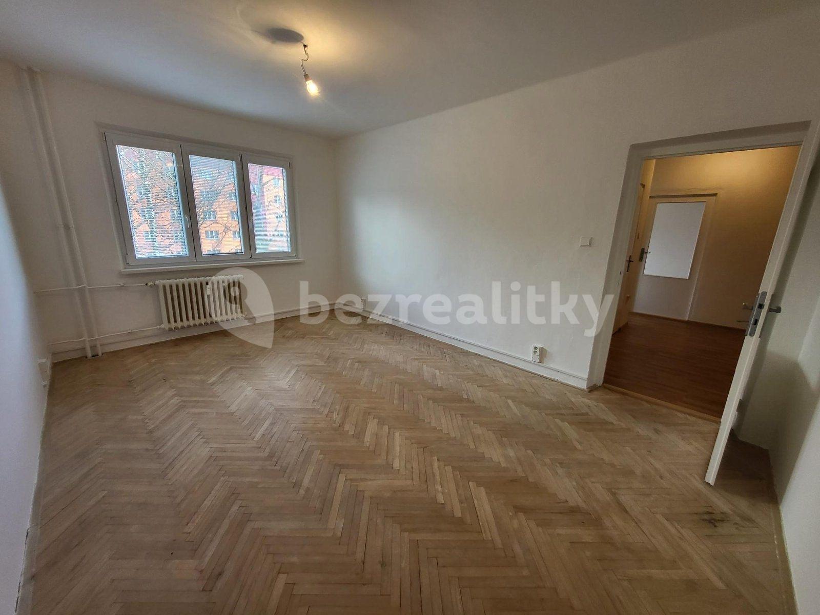 Prenájom bytu 2-izbový 52 m², Školská, Karviná, Moravskoslezský kraj