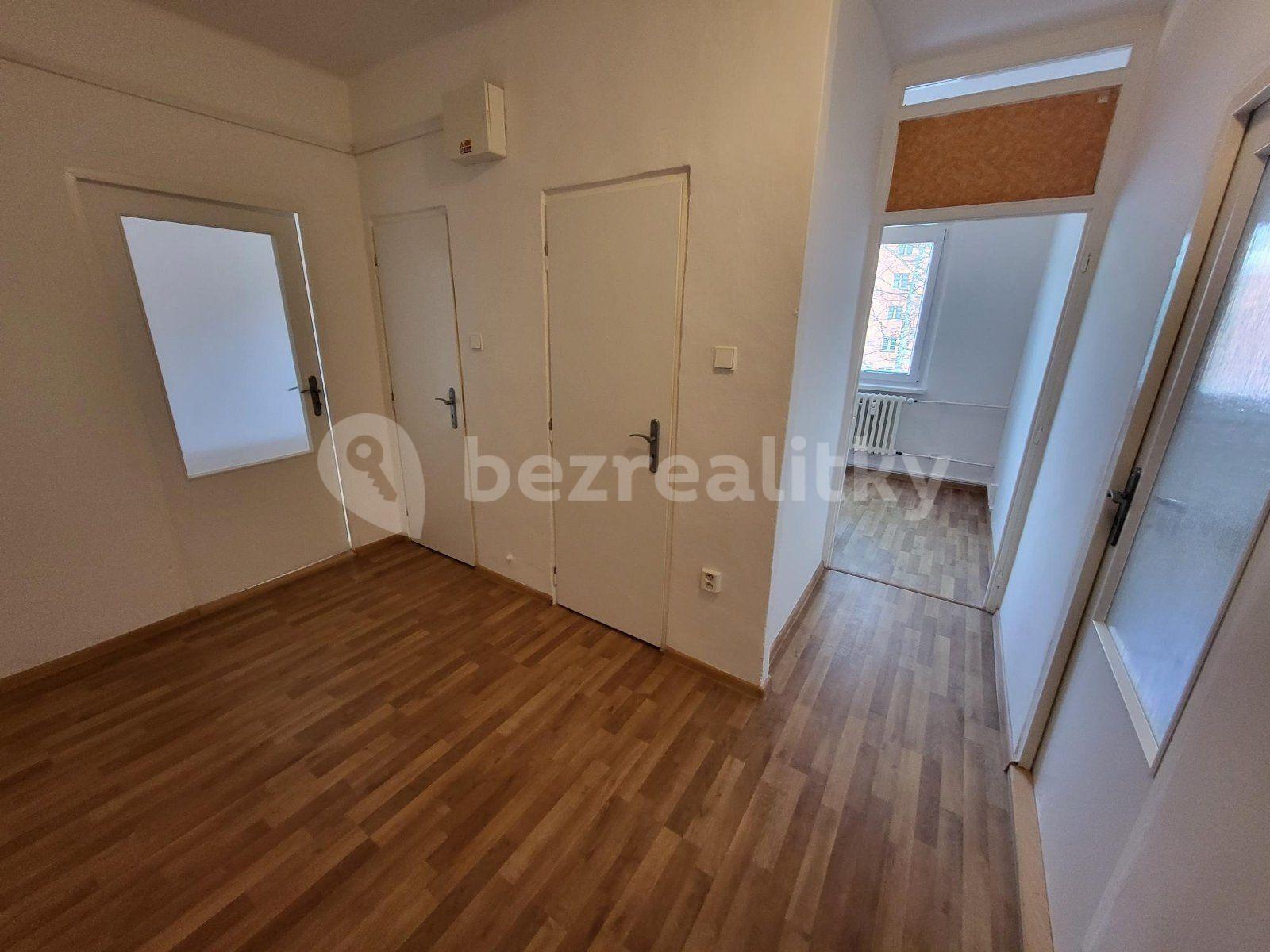 Prenájom bytu 2-izbový 52 m², Školská, Karviná, Moravskoslezský kraj