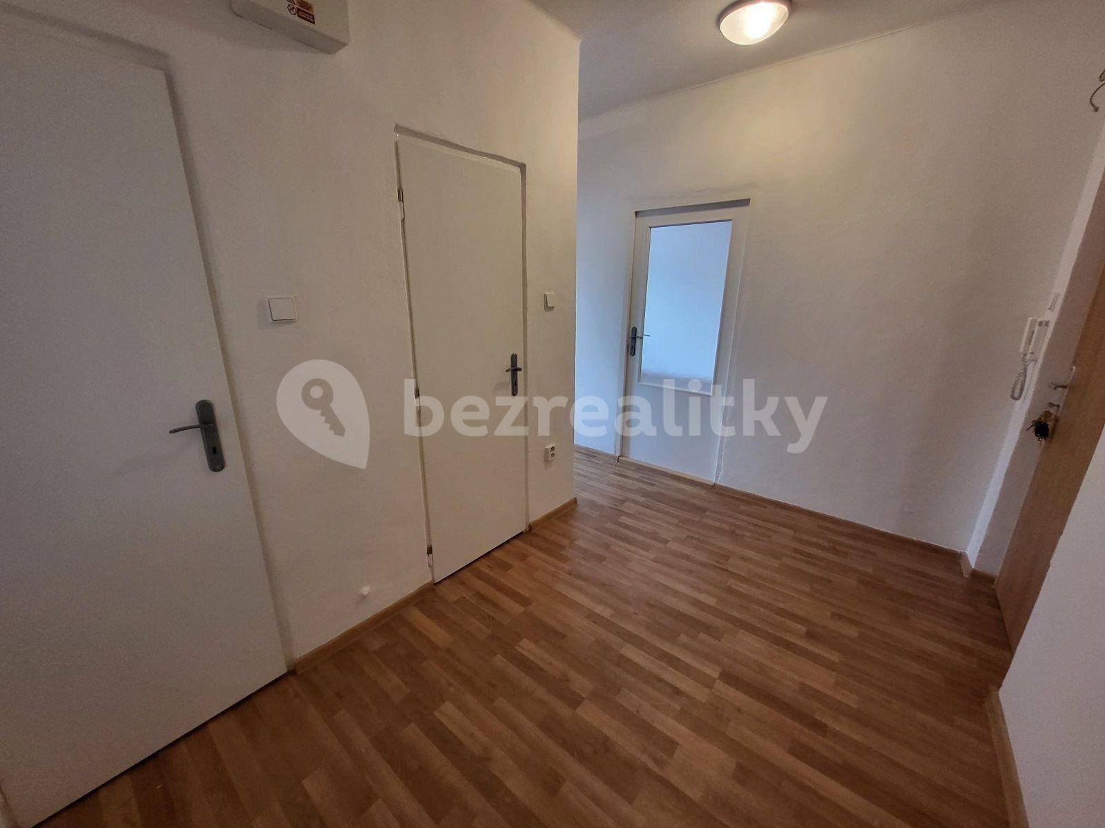 Prenájom bytu 2-izbový 52 m², Školská, Karviná, Moravskoslezský kraj