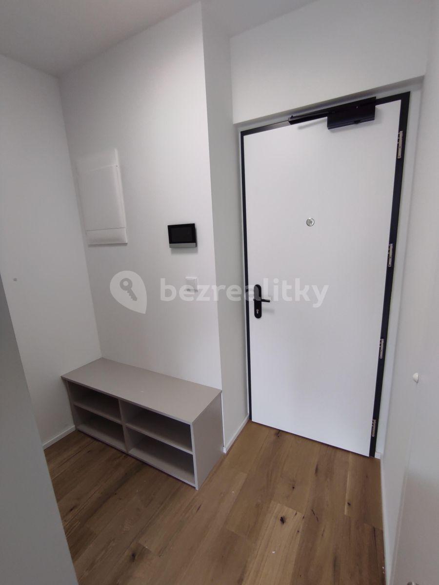 Prenájom bytu 1-izbový 38 m², Kurandové, Praha, Praha