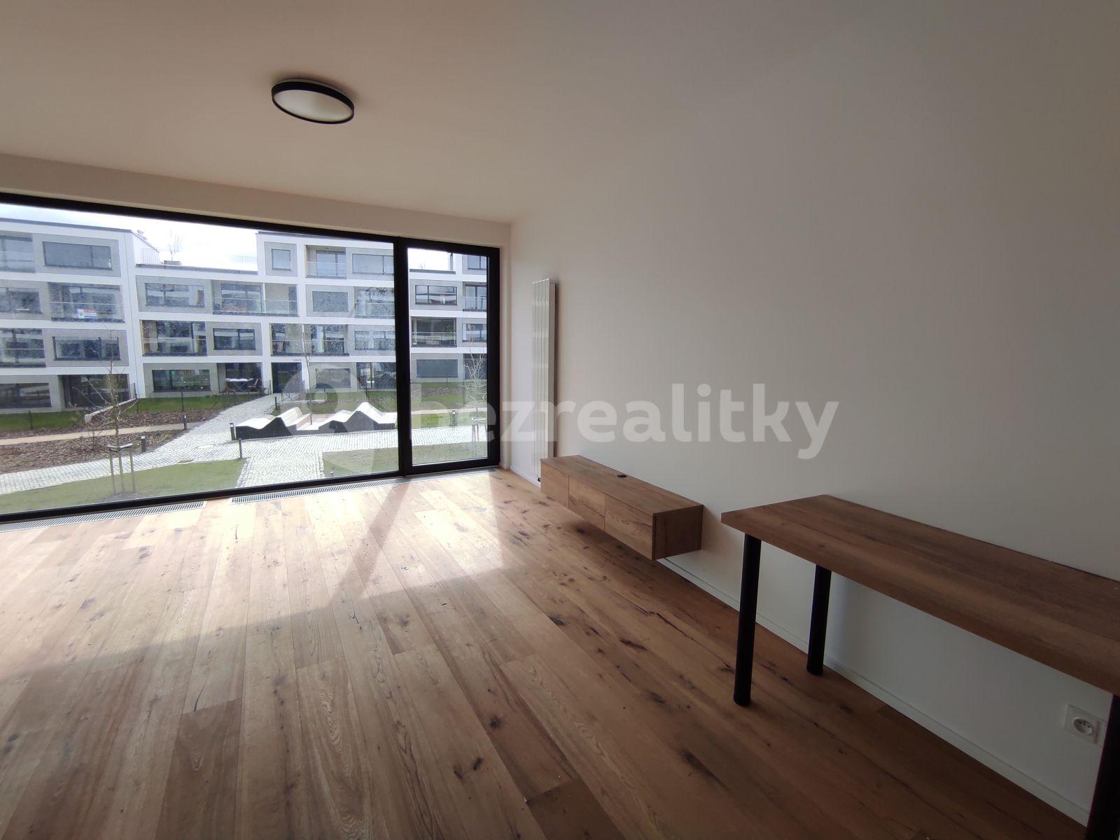 Prenájom bytu 1-izbový 38 m², Kurandové, Praha, Praha