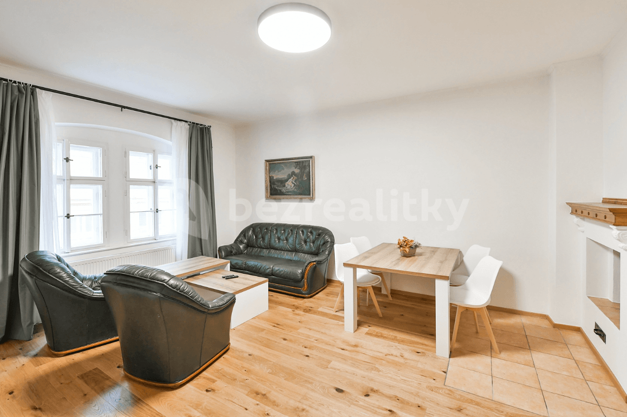 Prenájom bytu 4-izbový 196 m², Anenská, Praha, Praha