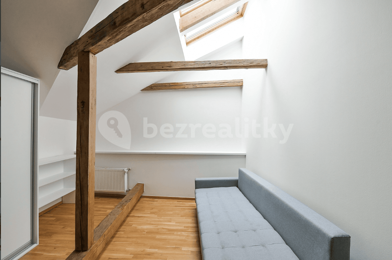 Prenájom bytu 4-izbový 196 m², Anenská, Praha, Praha