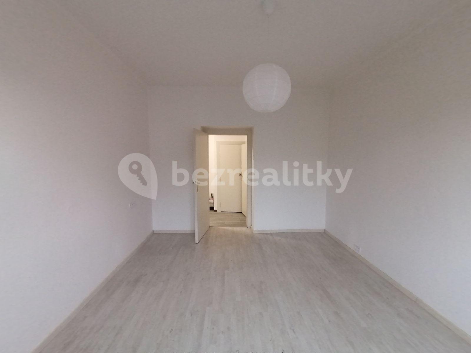 Prenájom bytu 1-izbový 50 m², Novovysočanská, Praha, Praha