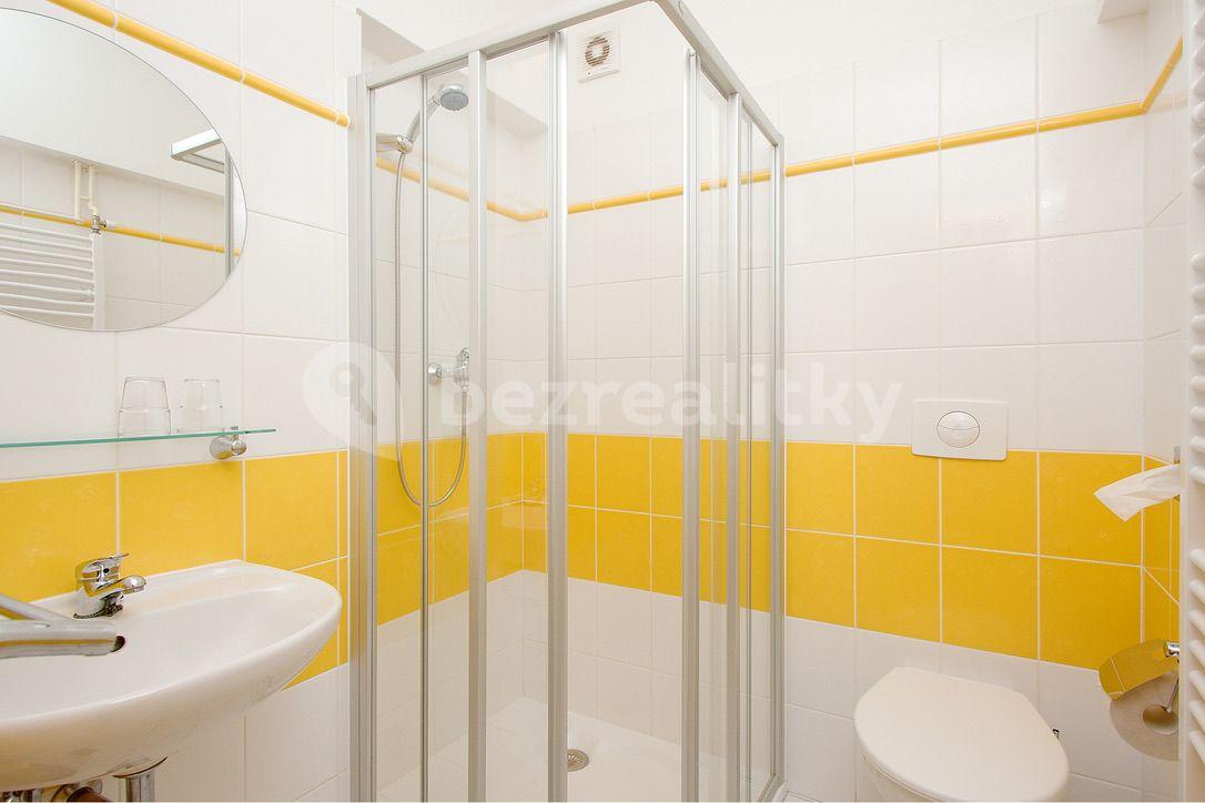 Prenájom bytu Garsoniéra 25 m², Poděbradská, Praha, Praha