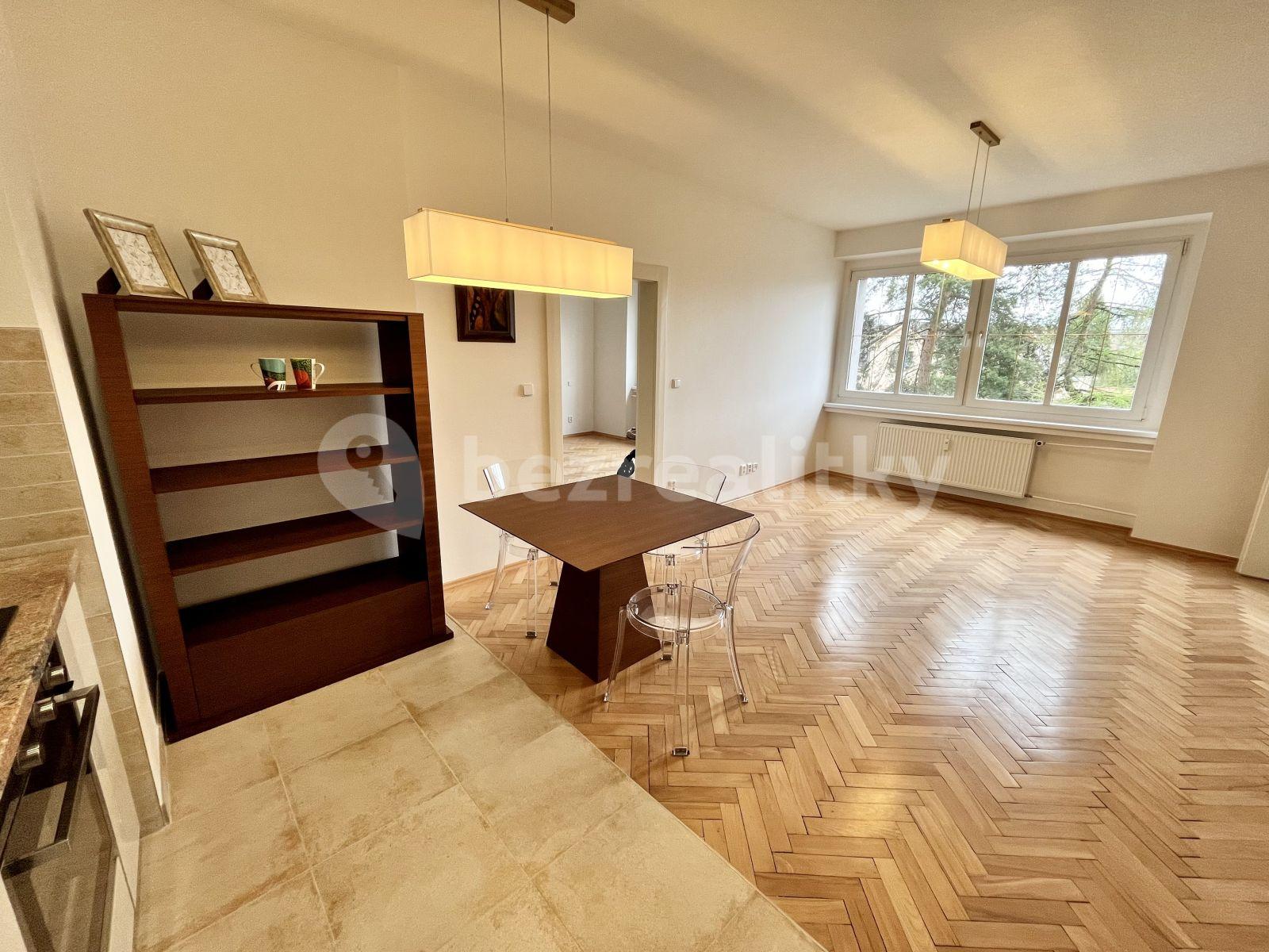 Prenájom bytu 2-izbový 64 m², Josefa Čapka, Kladno, Středočeský kraj