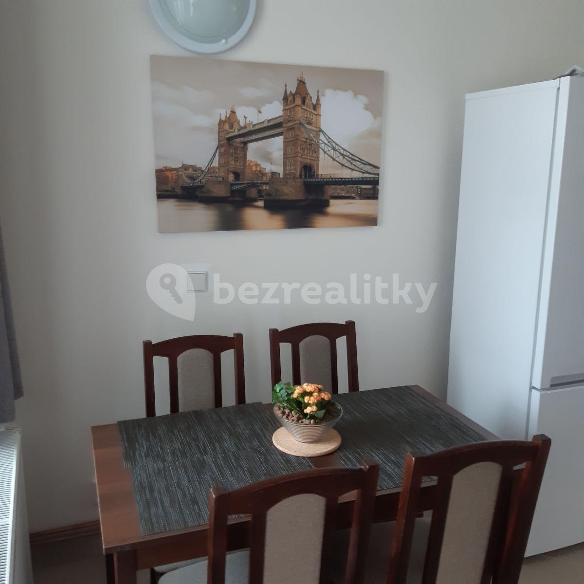 Prenájom bytu 1-izbový 34 m², Slivenecká, Praha, Praha