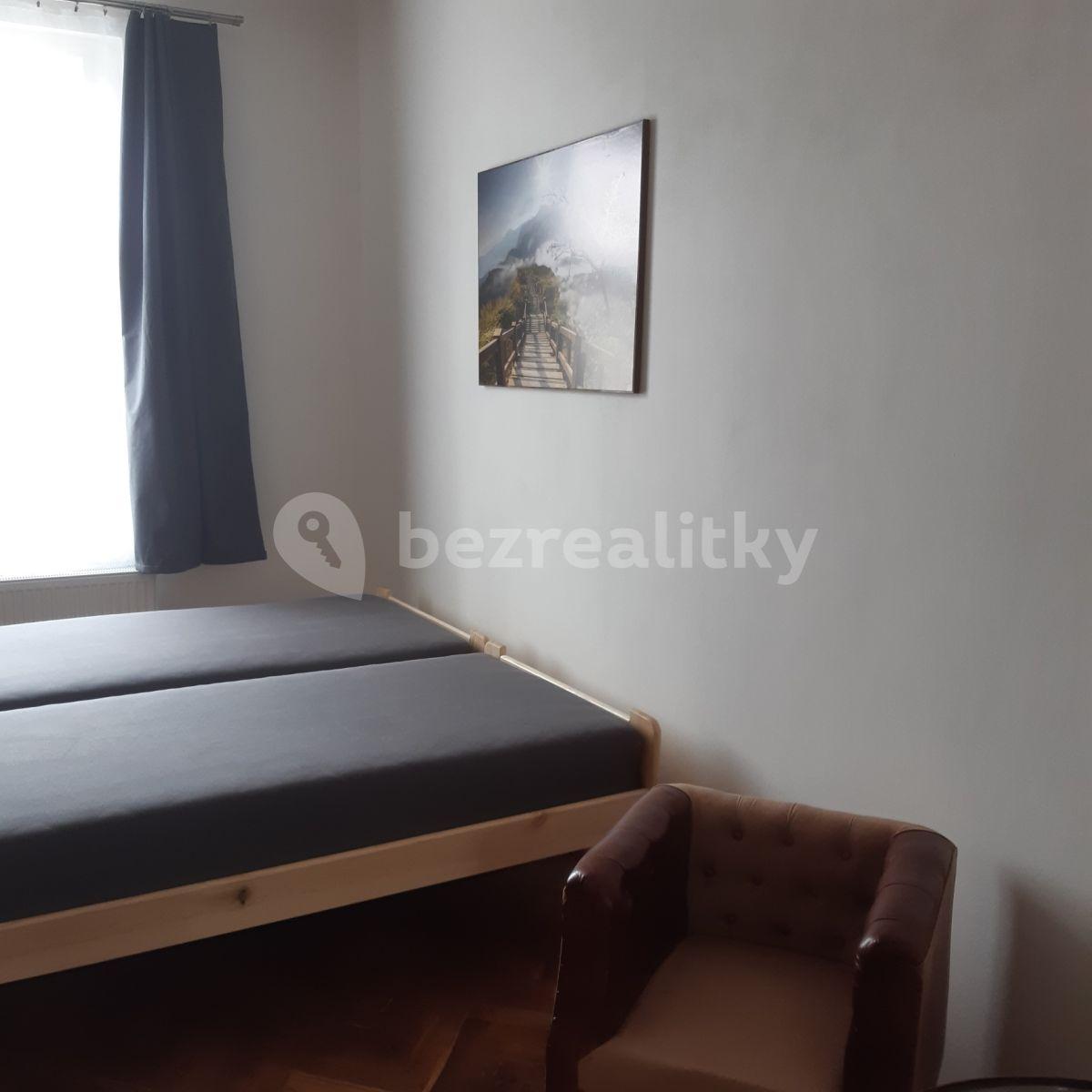 Prenájom bytu 1-izbový 34 m², Slivenecká, Praha, Praha