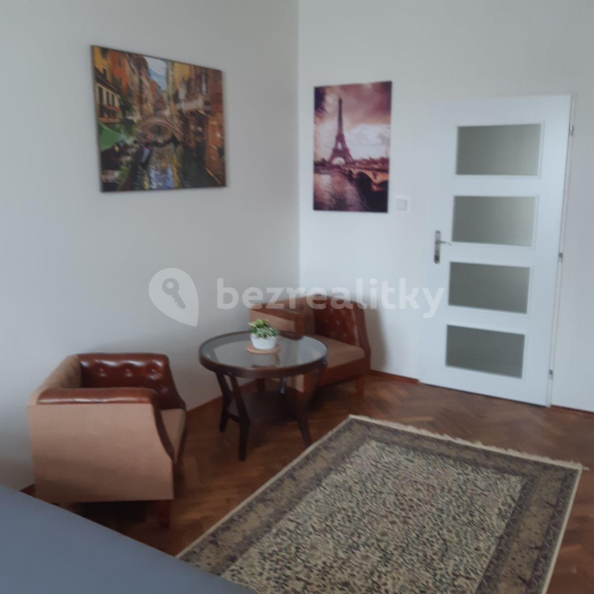 Prenájom bytu 1-izbový 34 m², Slivenecká, Praha, Praha