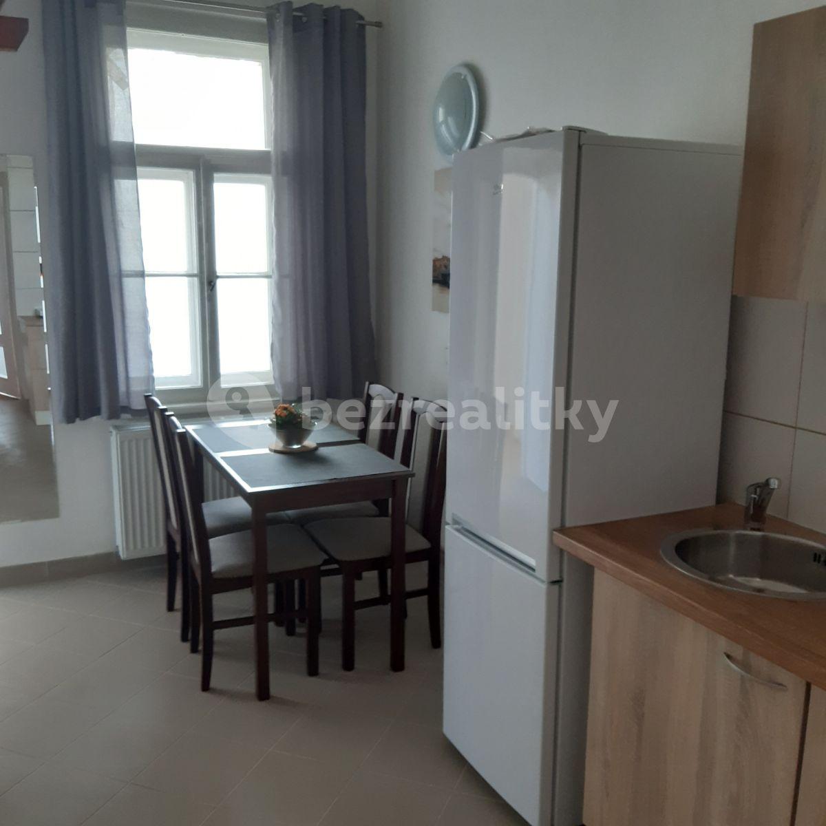 Prenájom bytu 1-izbový 34 m², Slivenecká, Praha, Praha