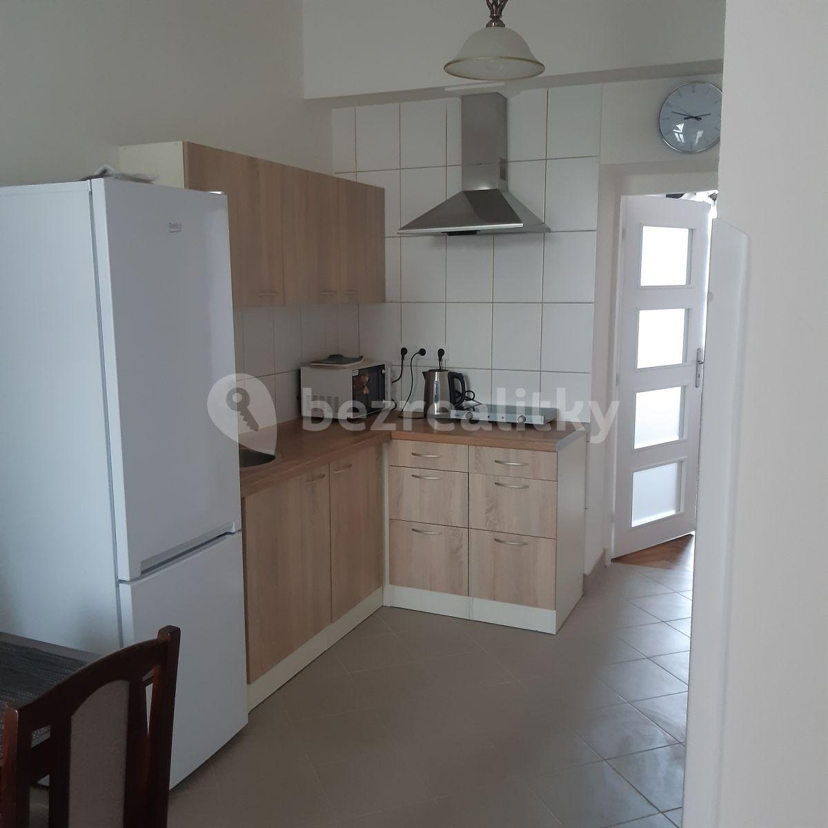 Prenájom bytu 1-izbový 34 m², Slivenecká, Praha, Praha