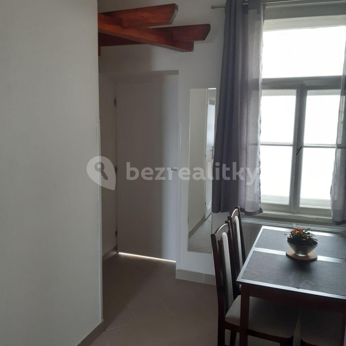 Prenájom bytu 1-izbový 34 m², Slivenecká, Praha, Praha