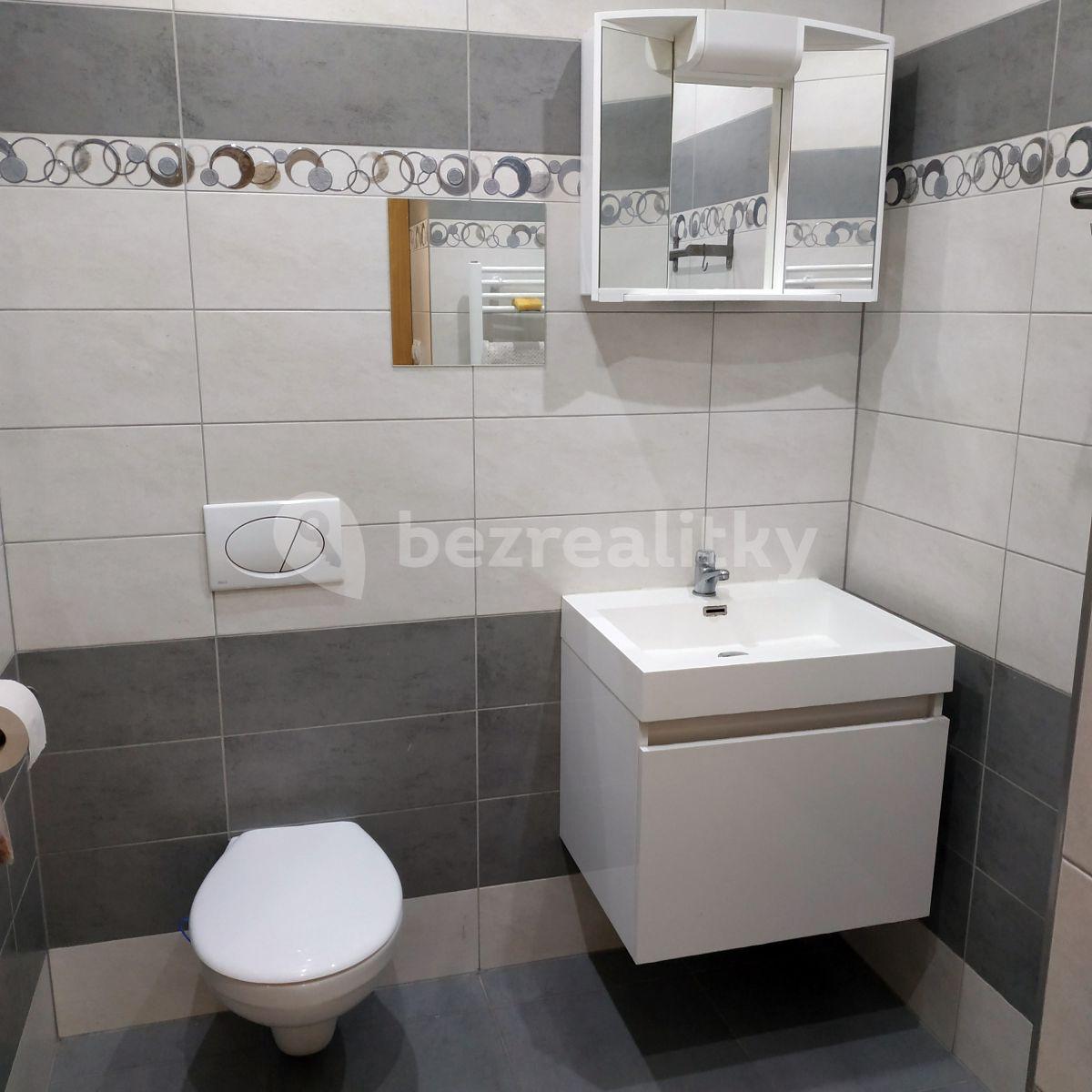 Prenájom bytu 1-izbový 35 m², Varenská, Ostrava, Moravskoslezský kraj