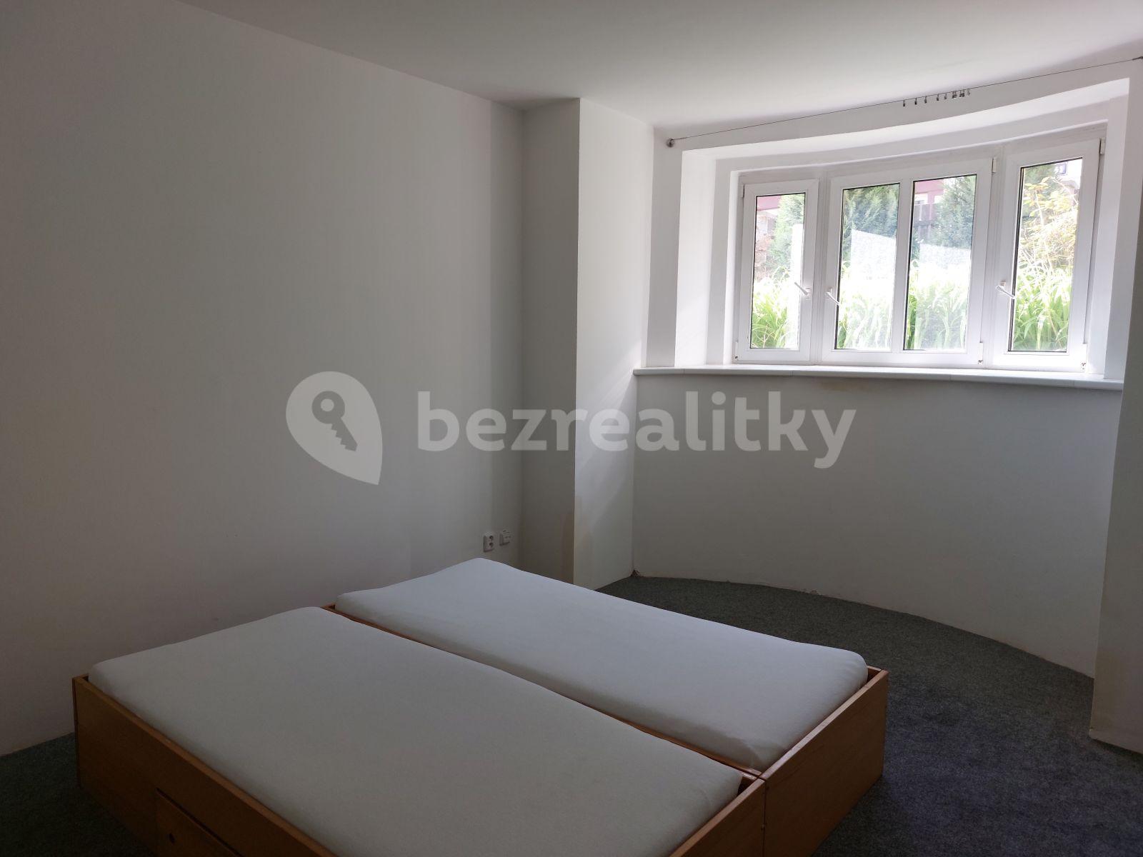 Prenájom bytu 2-izbový 71 m², Pravoúhlá, Praha, Praha