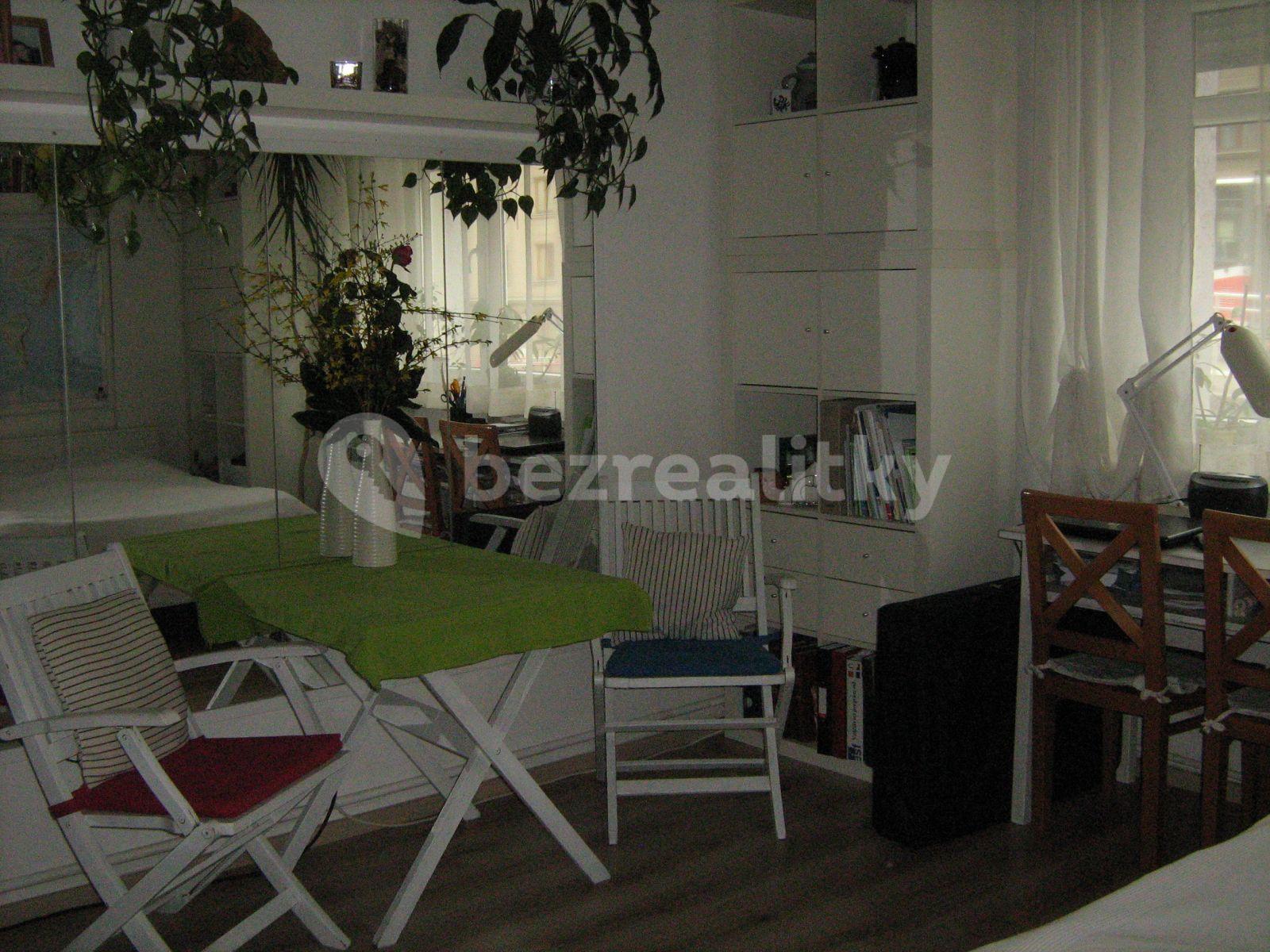 Prenájom bytu 2-izbový 51 m², Podbabská, Praha, Praha