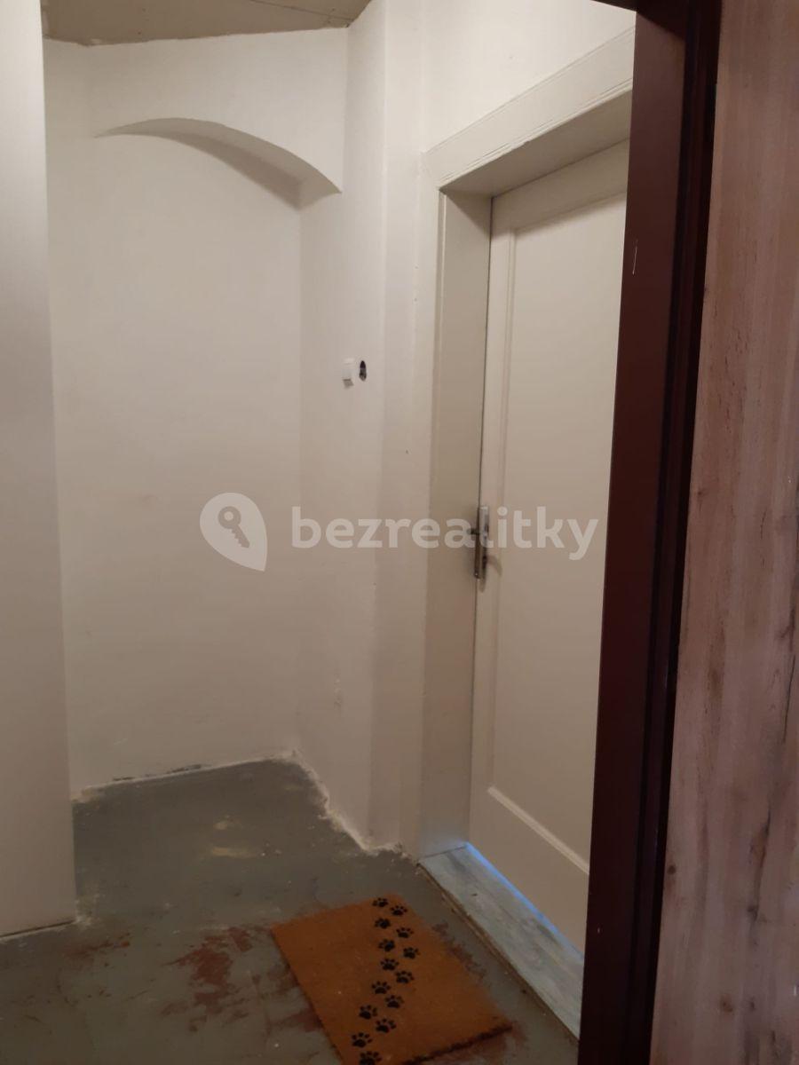 Prenájom bytu 2-izbový 70 m², Ústecká, Povrly, Ústecký kraj