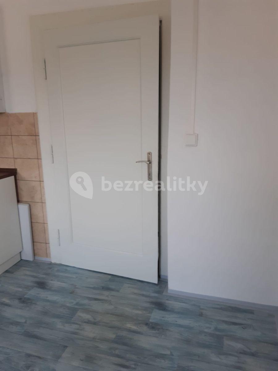 Prenájom bytu 2-izbový 70 m², Ústecká, Povrly, Ústecký kraj