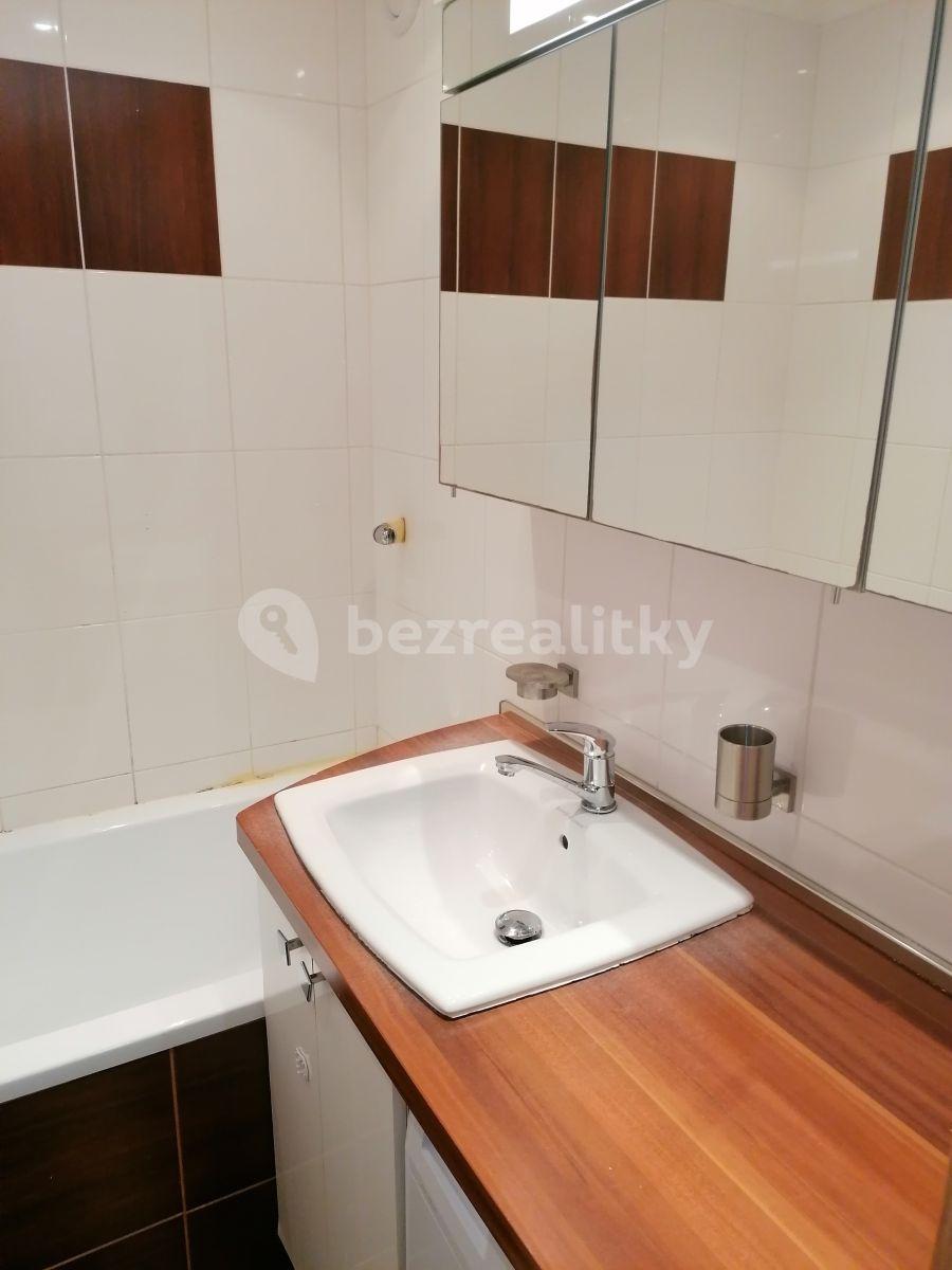 Prenájom bytu 3-izbový 92 m², Ovčí hájek, Praha, Praha