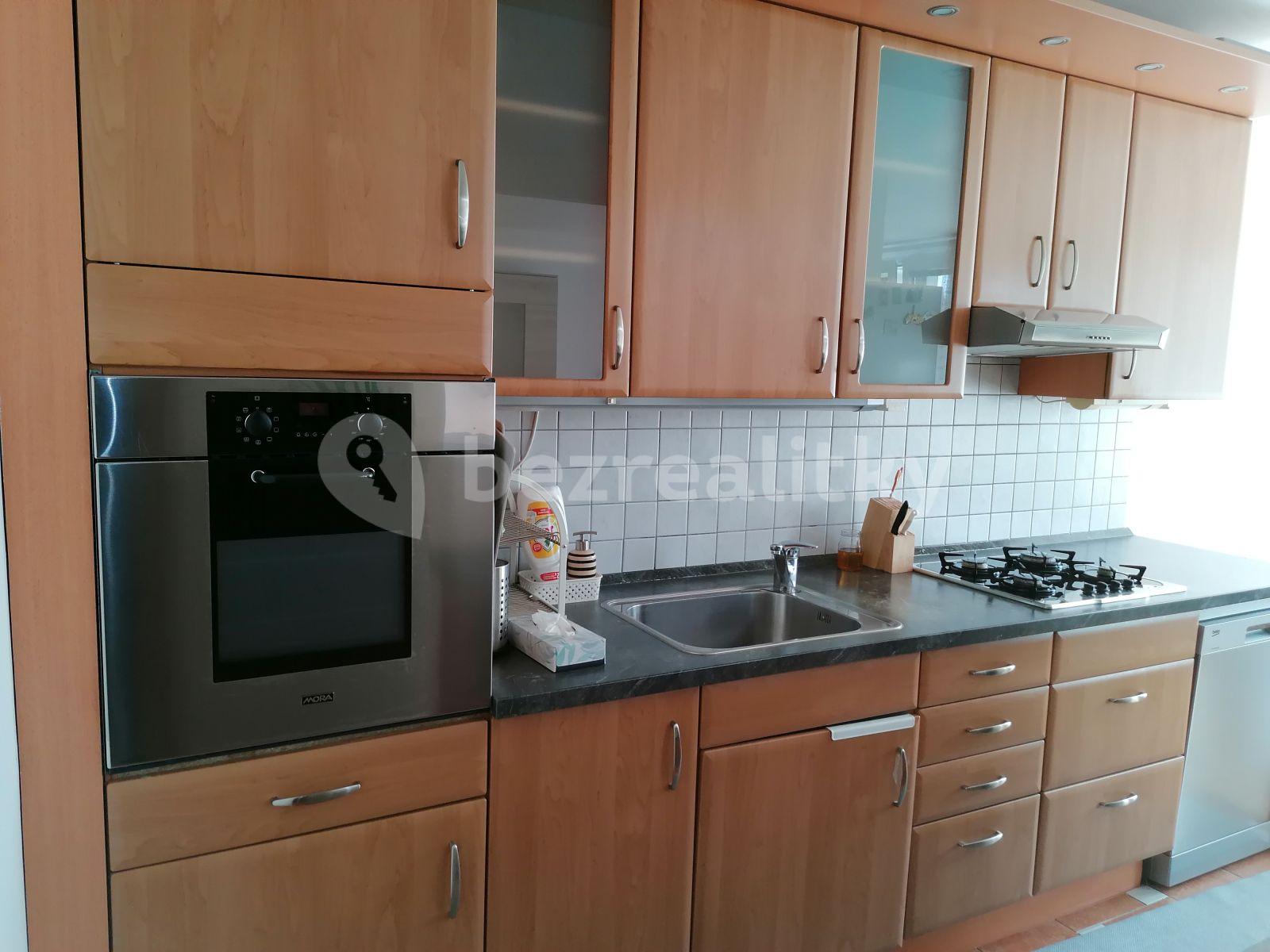 Prenájom bytu 3-izbový 92 m², Ovčí hájek, Praha, Praha