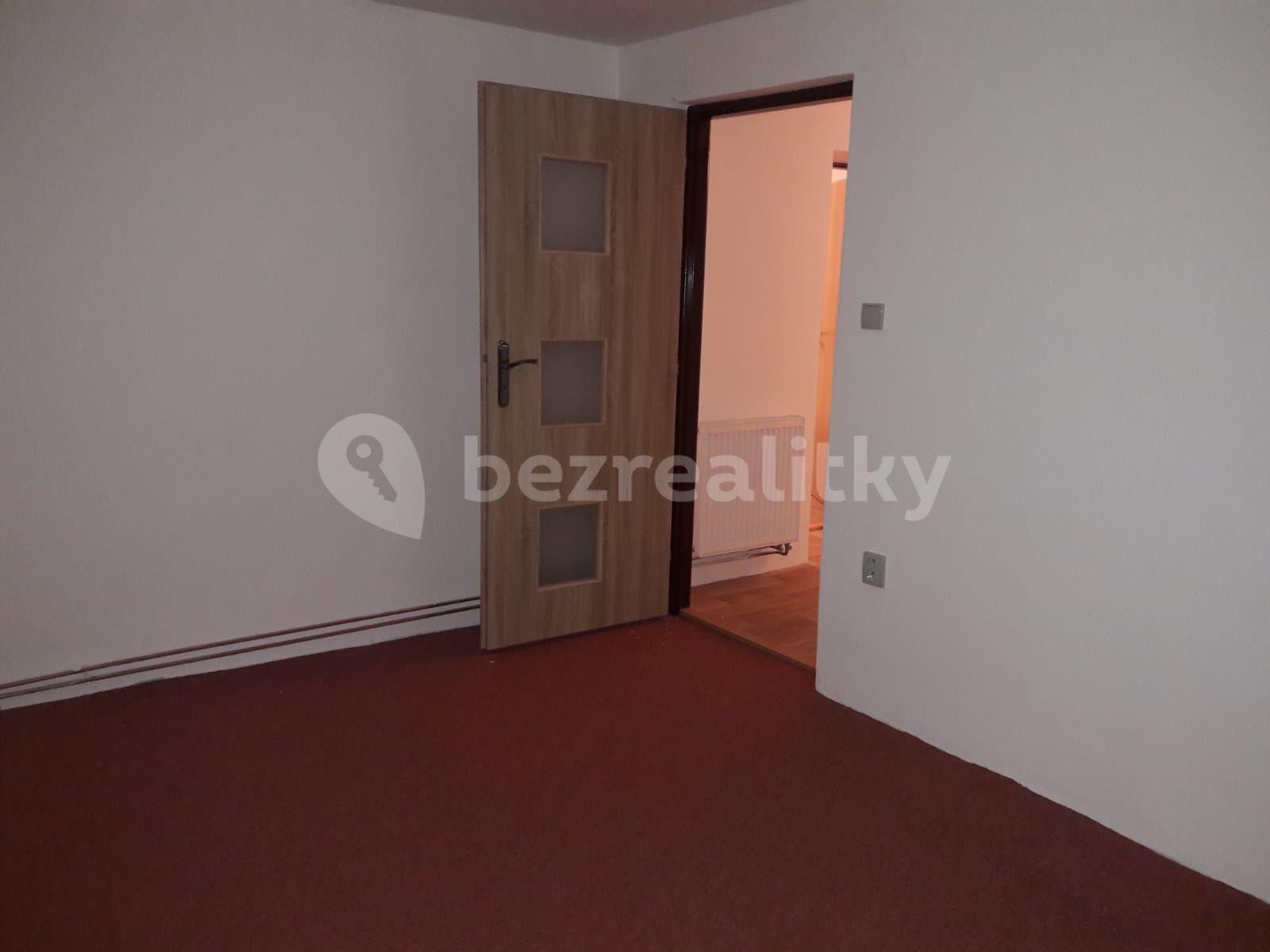 Prenájom bytu 3-izbový 80 m², Ohrozimská, Plumlov, Olomoucký kraj