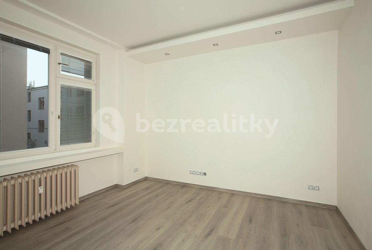 Prenájom bytu 1-izbový 22 m², Thámova, Praha, Praha