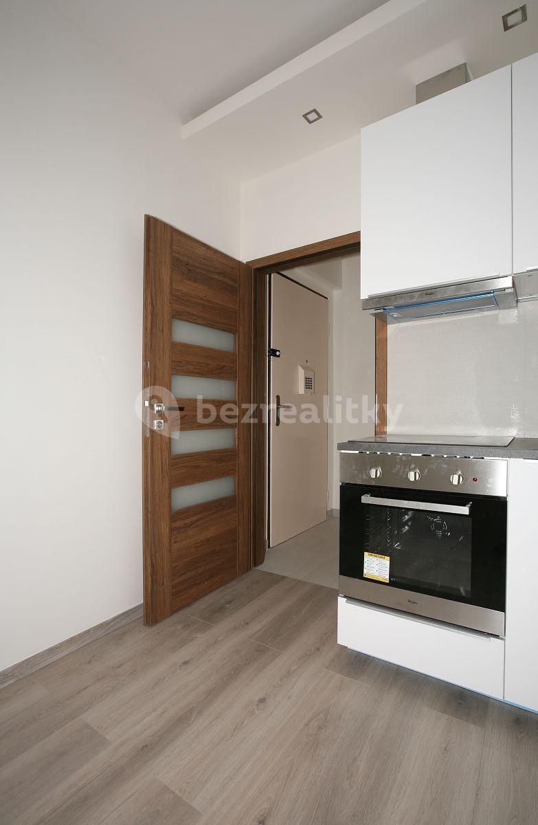 Prenájom bytu 1-izbový 22 m², Thámova, Praha, Praha