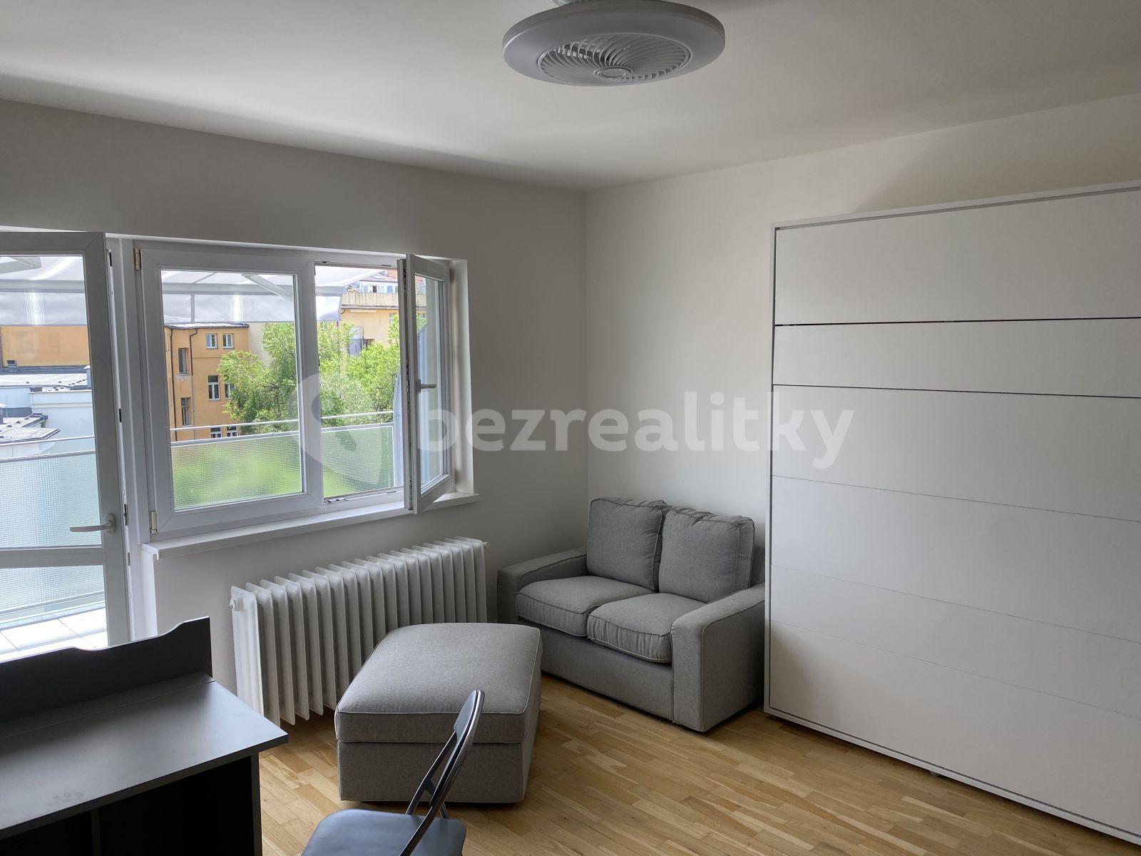 Prenájom bytu 1-izbový 26 m², U Nikolajky, Praha, Praha