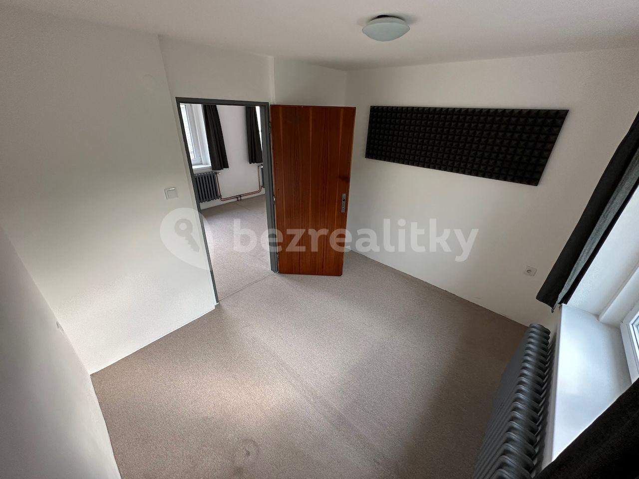 Prenájom bytu 2-izbový 64 m², Hálkova, Úvaly, Středočeský kraj