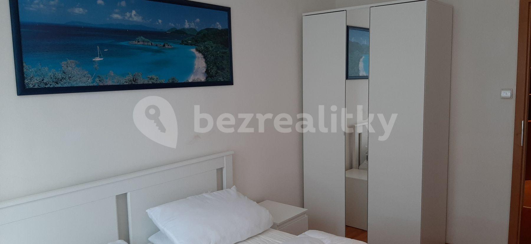 Prenájom bytu 2-izbový 43 m², Mendelova, Praha, Praha