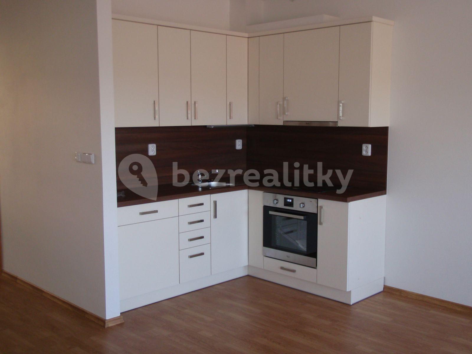 Prenájom bytu 2-izbový 63 m², třída 1. máje, Břeclav, Jihomoravský kraj