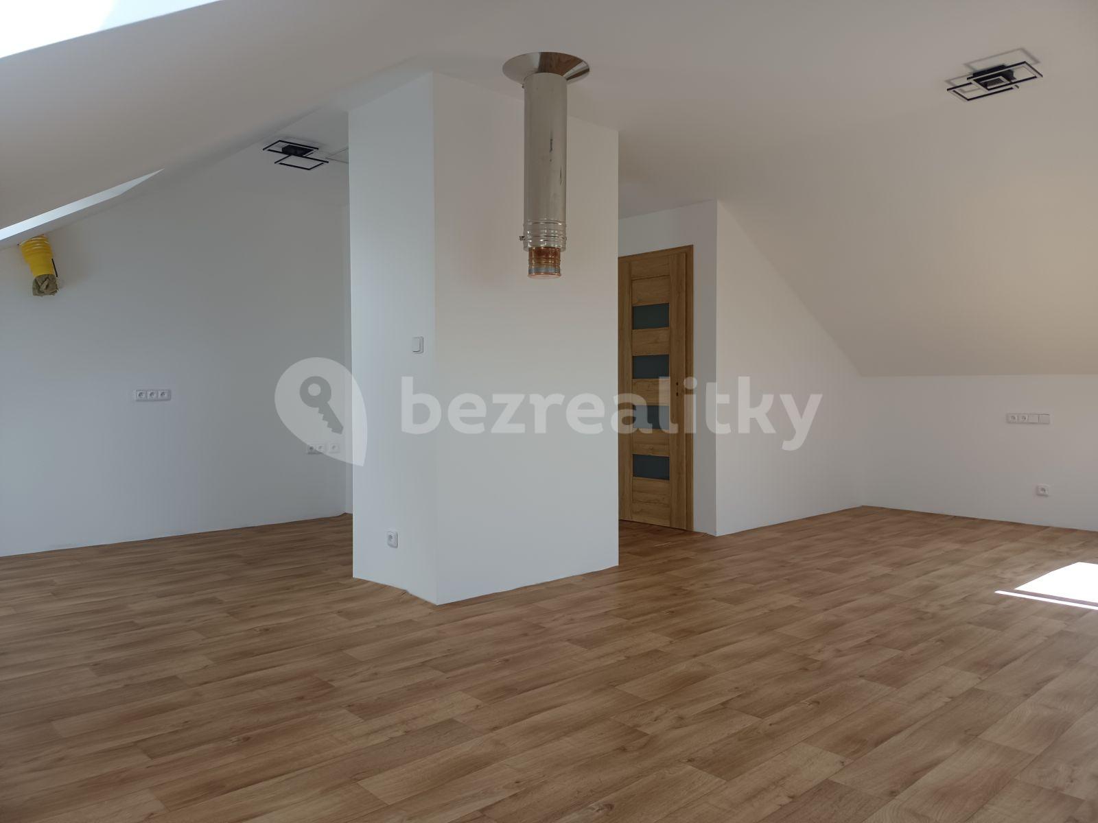 Prenájom bytu 2-izbový 68 m², Bubovická, Bubovice, Středočeský kraj