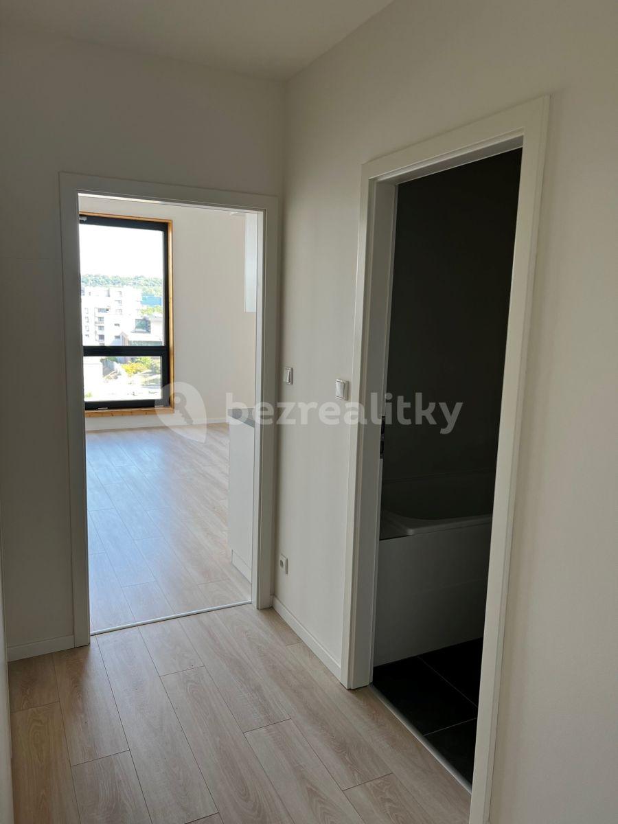 Prenájom bytu 1-izbový 31 m², Poděbradská, Praha, Praha