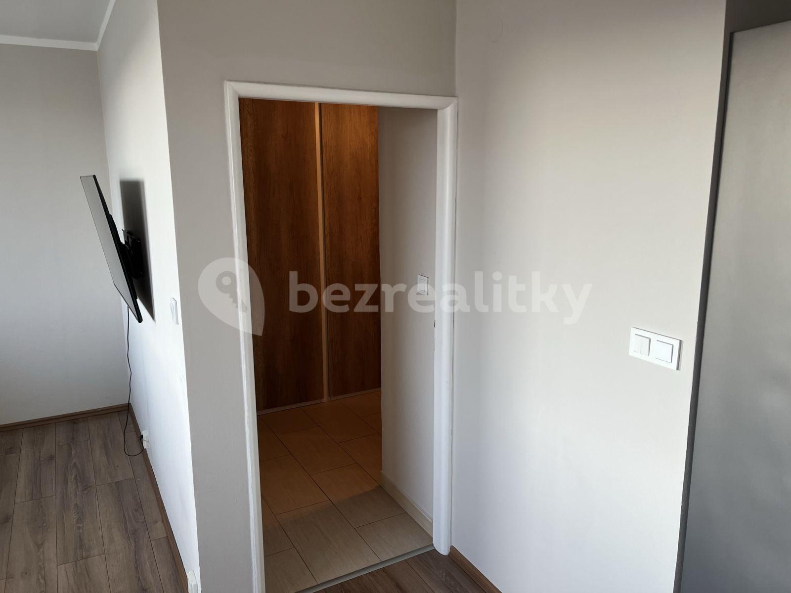 Prenájom bytu 1-izbový 35 m², Vysočanská, Praha, Praha