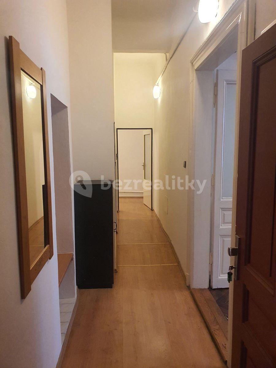 Prenájom bytu 3-izbový 64 m², Liliová, Praha, Praha