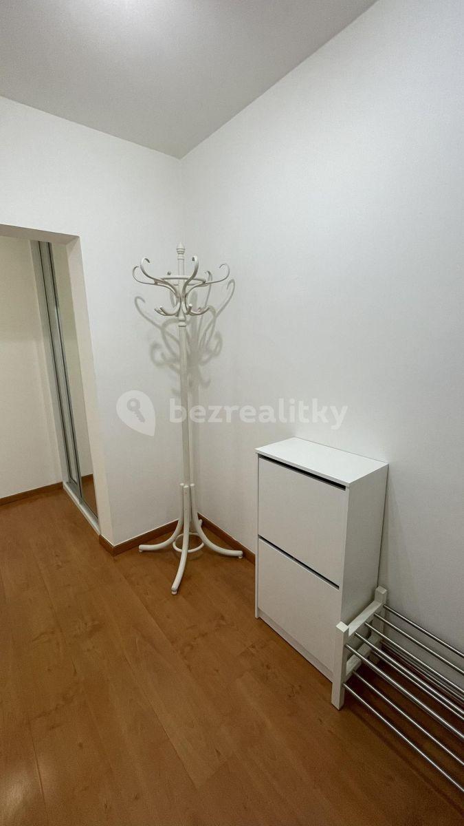 Prenájom bytu 2-izbový 42 m², Růženínská, Praha, Praha