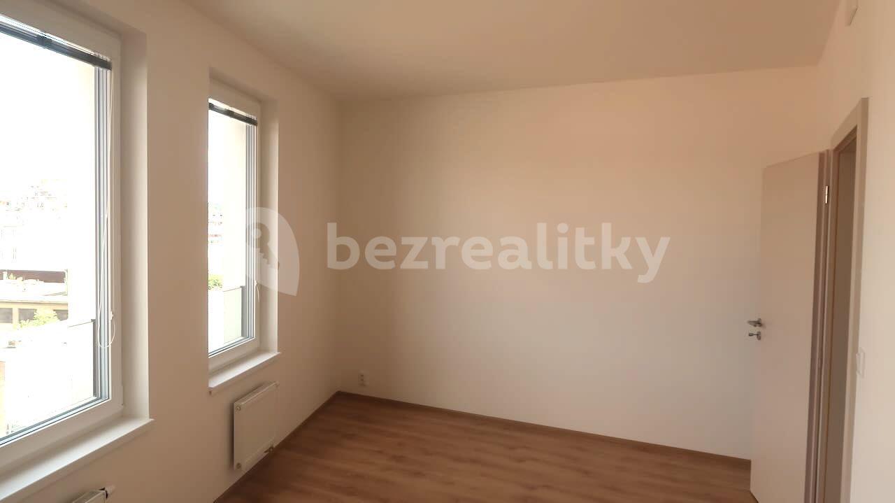 Prenájom bytu 3-izbový 77 m², Čerpadlová, Praha, Praha