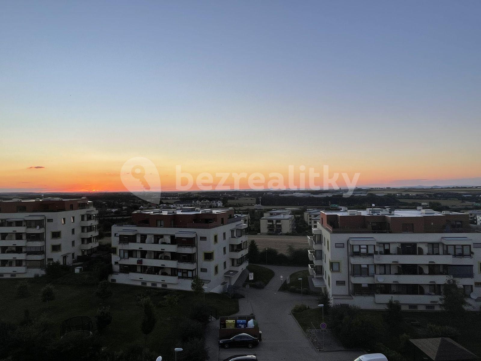 Prenájom bytu 4-izbový 118 m², Milotická, Praha, Praha