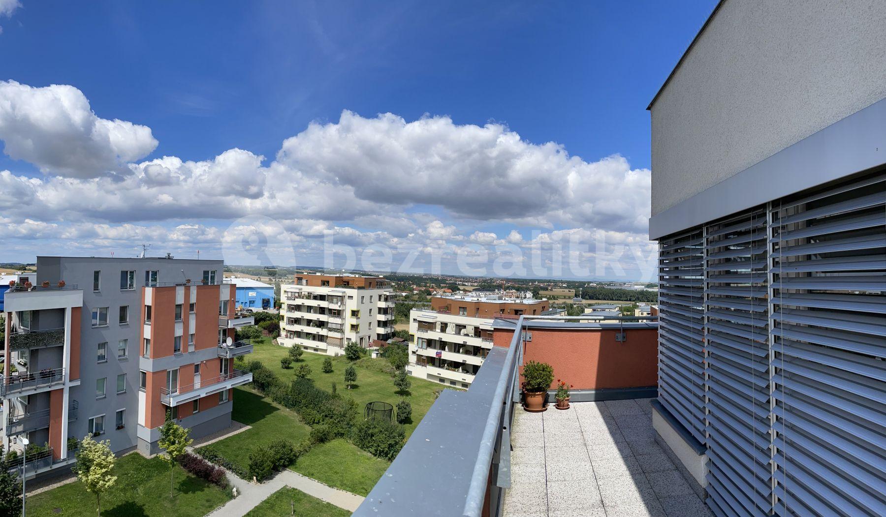 Prenájom bytu 4-izbový 118 m², Milotická, Praha, Praha