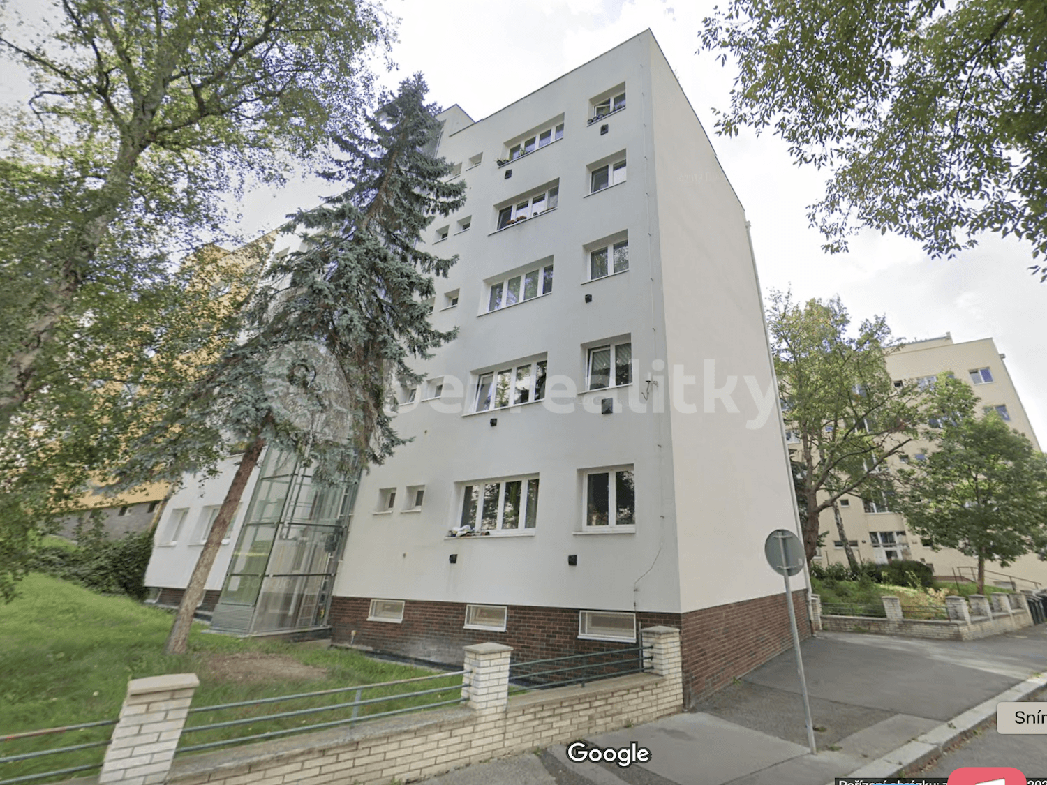 Prenájom bytu 2-izbový 43 m², Svojsíkova, Praha, Praha