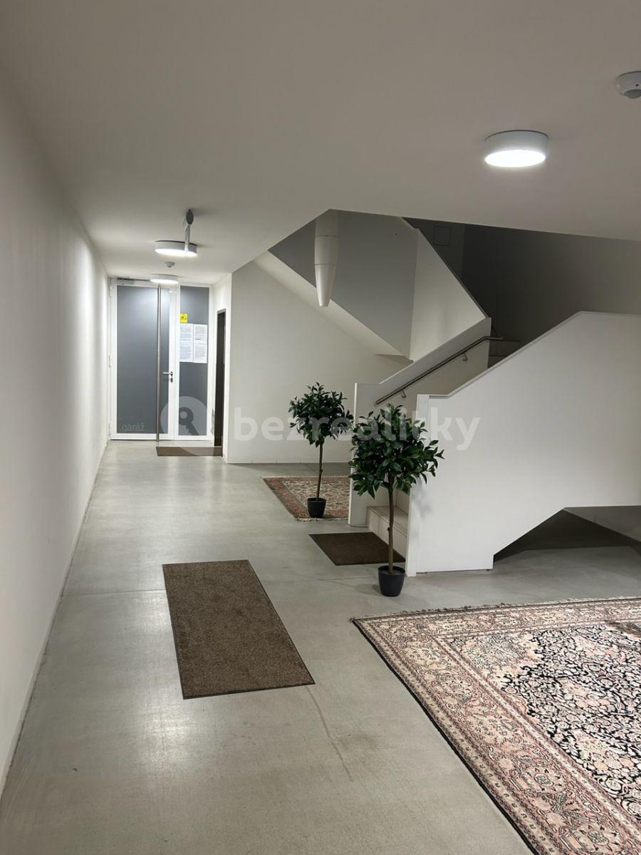 Prenájom bytu 2-izbový 57 m², Holečkova, Praha, Praha