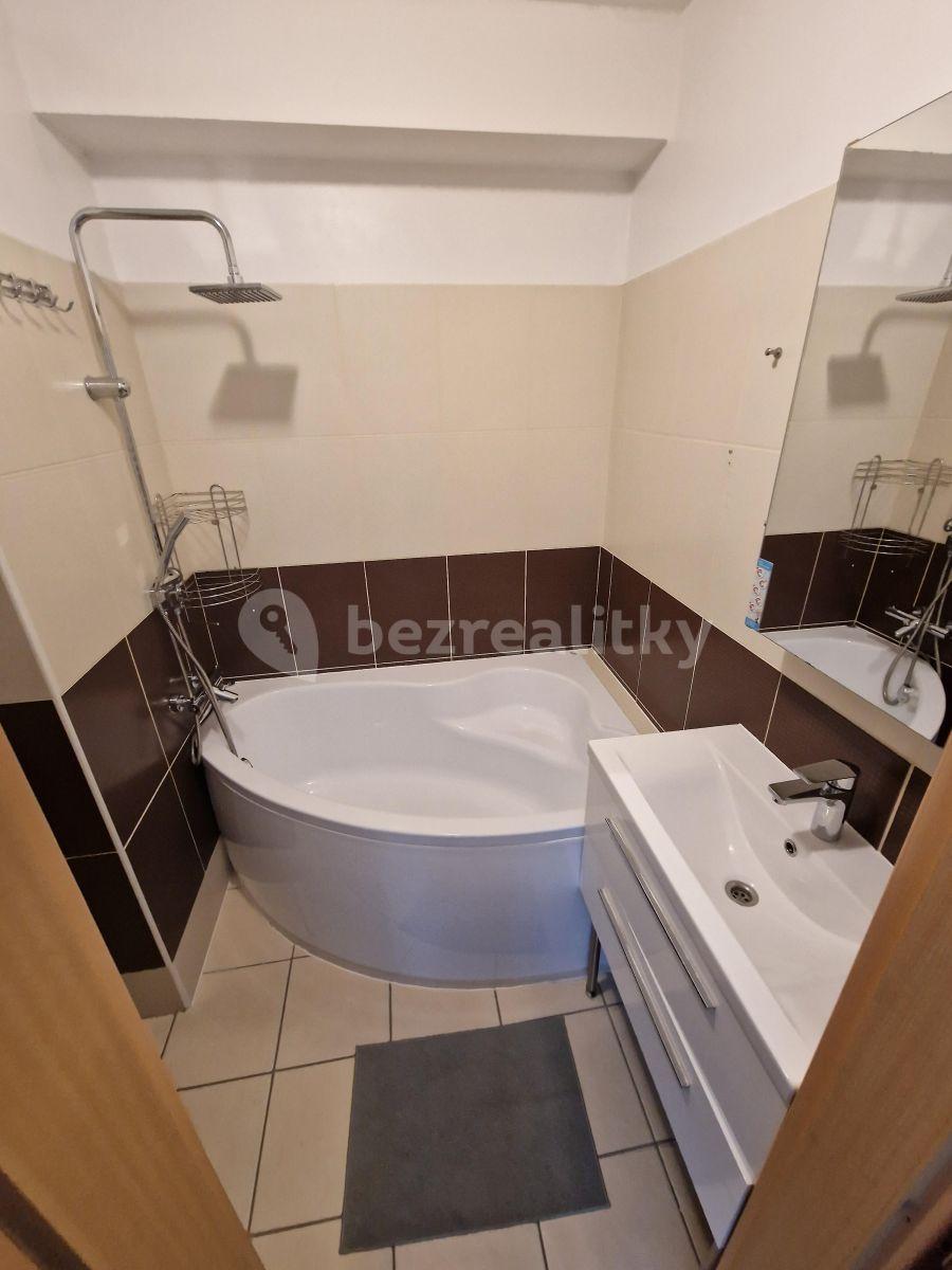 Prenájom bytu 3-izbový 82 m², Fryčovická, Praha, Praha