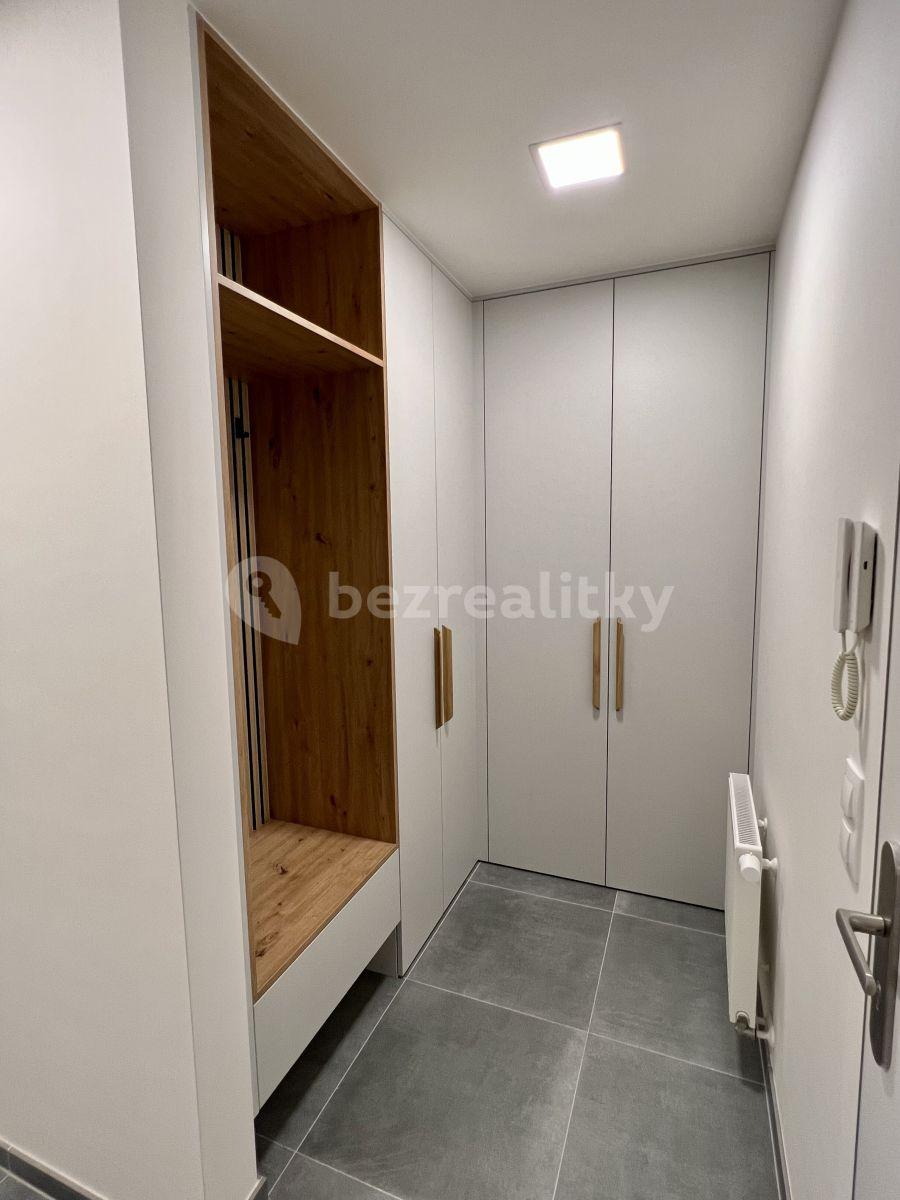 Prenájom bytu 2-izbový 57 m², Františka Kadlece, Praha, Praha