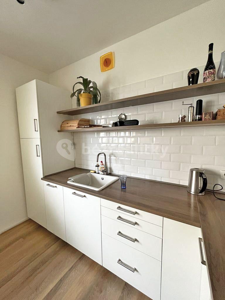 Prenájom bytu 2-izbový 56 m², U Městských domů, Praha, Praha