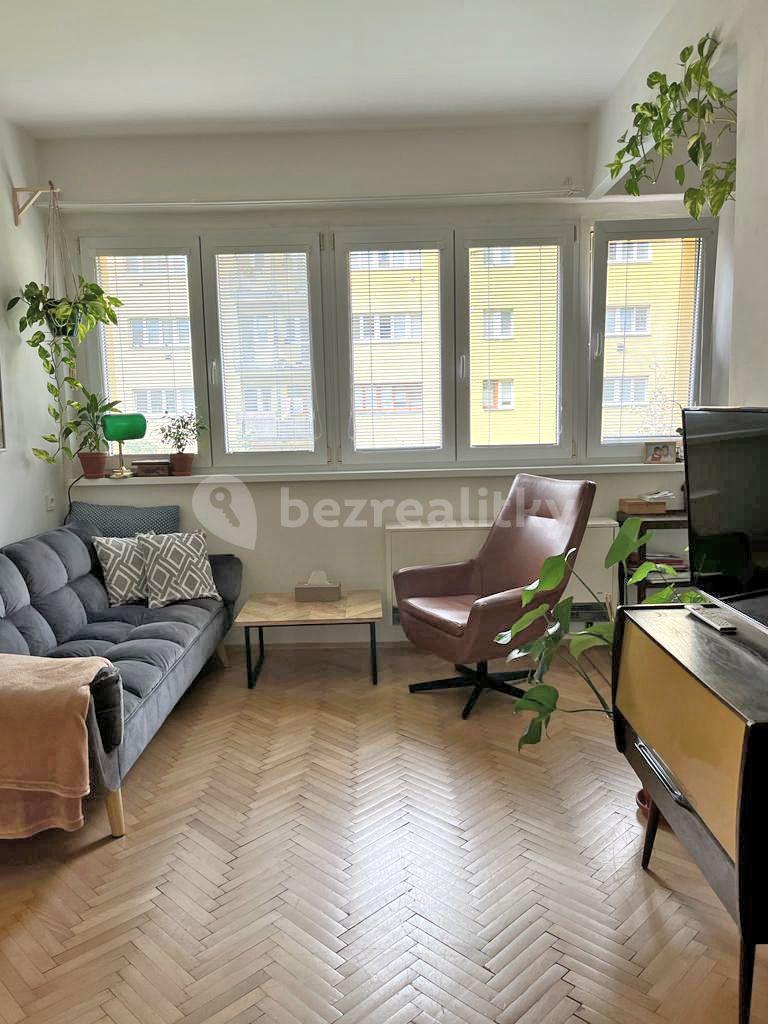 Prenájom bytu 2-izbový 56 m², U Městských domů, Praha, Praha