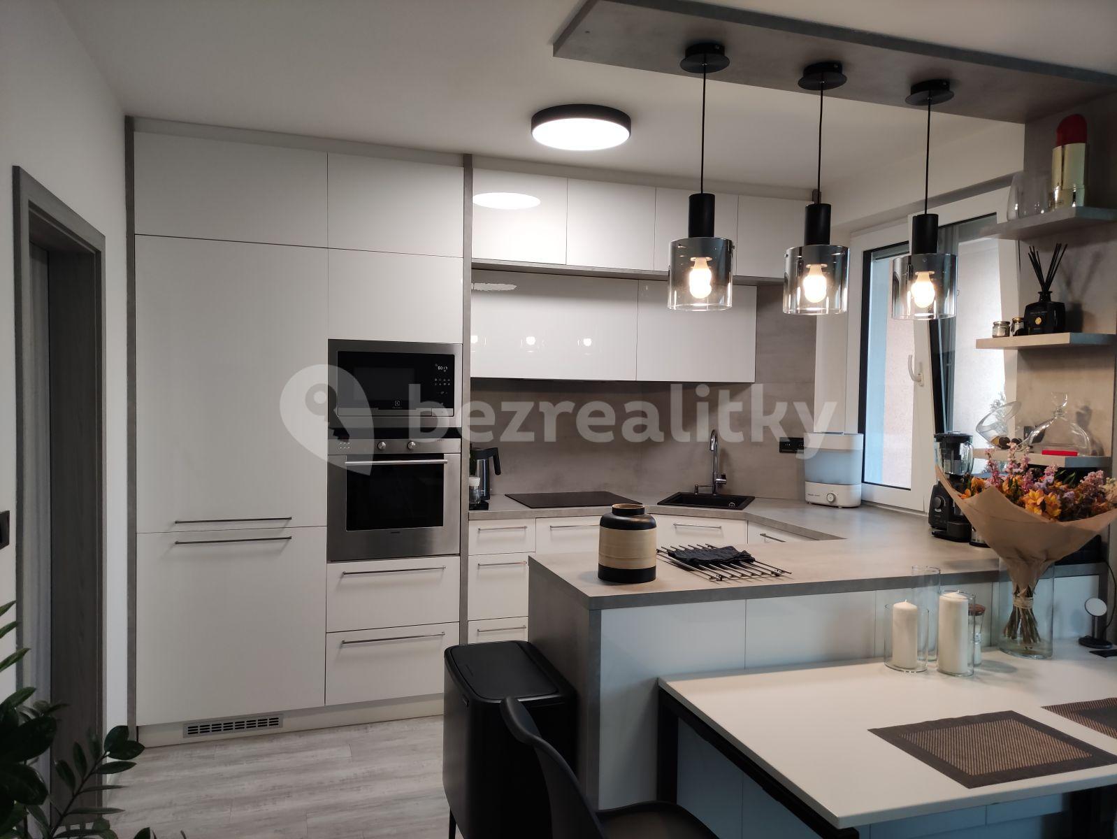 Predaj bytu 3-izbový 89 m², Záběhlická, Praha, Praha