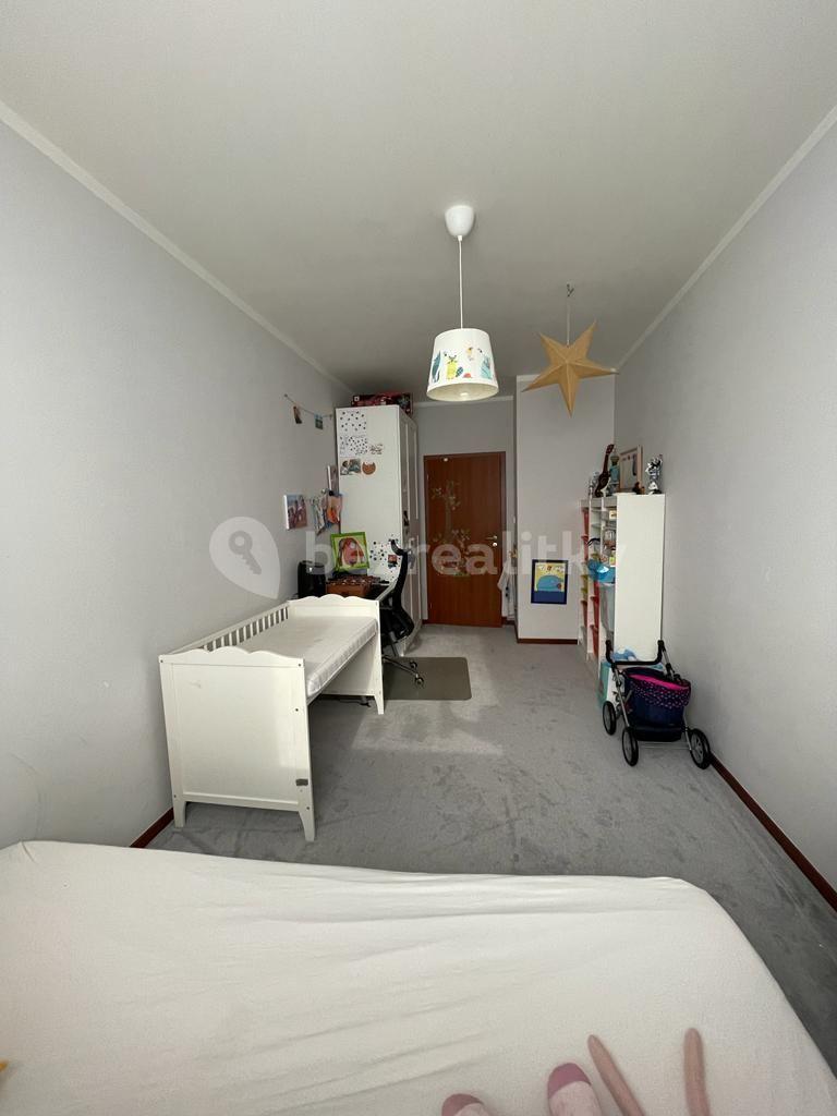 Prenájom bytu 3-izbový 83 m², Pod Harfou, Praha, Praha