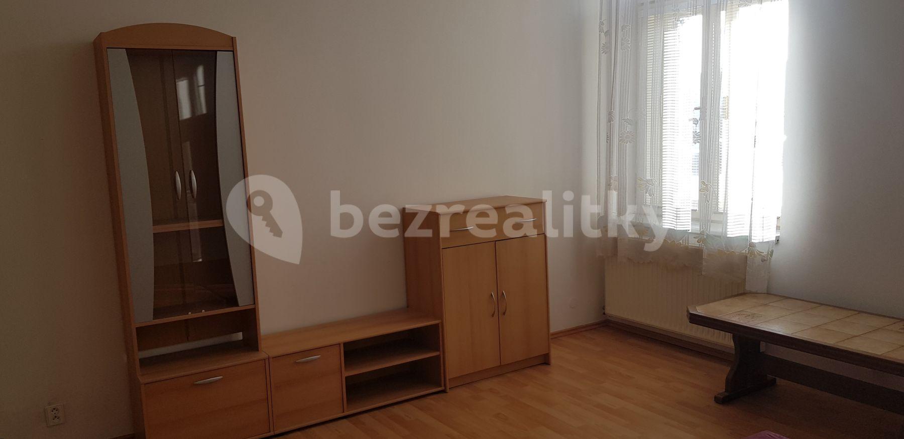 Prenájom bytu 1-izbový 32 m², Hálkova, Plzeň, Plzeňský kraj